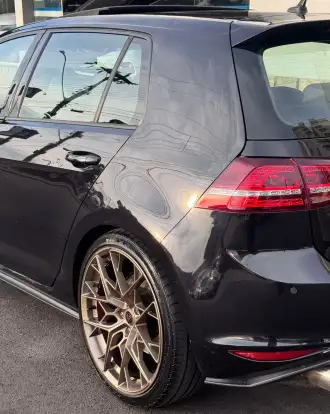 VOLKSWAGEN-GOLF-2014