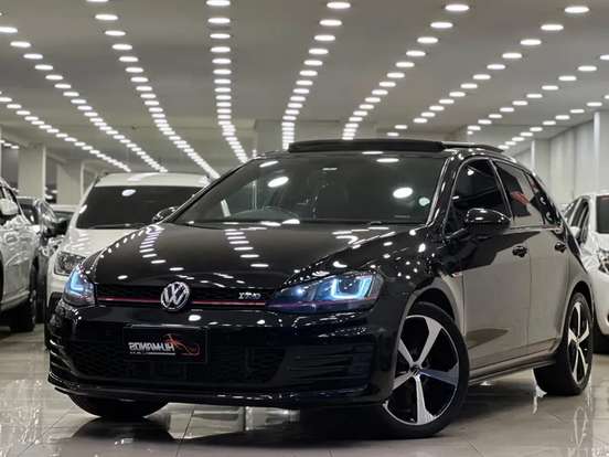 VOLKSWAGEN-GOLF-2017