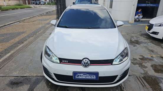 VOLKSWAGEN-GOLF-2014