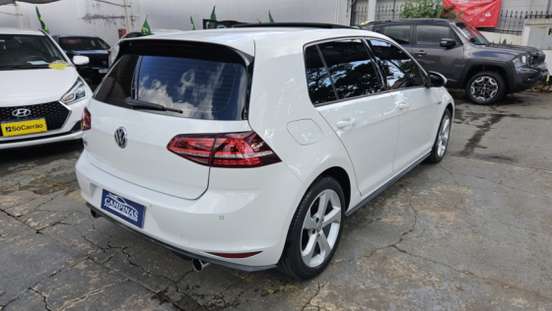VOLKSWAGEN-GOLF-2014