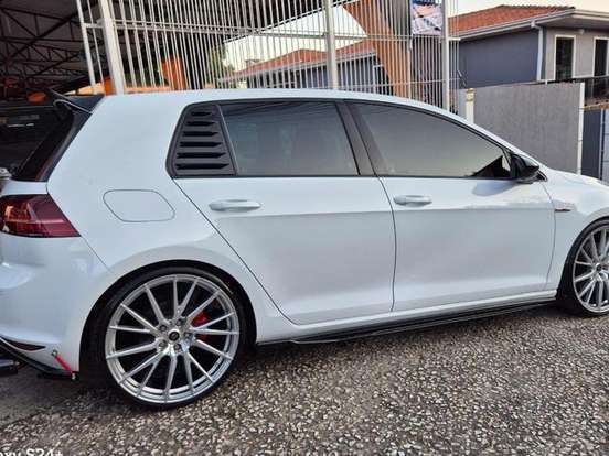VOLKSWAGEN-GOLF-2.0 TSI GTI 16V TURBO GASOLINA 4P AUTOMÁTICO VOLKSWAGEN-GOLF-2015