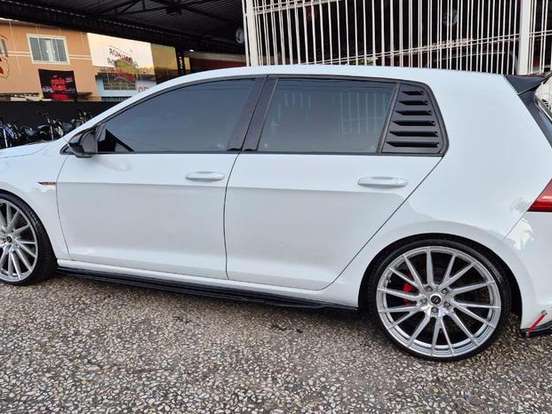 VOLKSWAGEN-GOLF-2.0 TSI GTI 16V TURBO GASOLINA 4P AUTOMÁTICO VOLKSWAGEN-GOLF-2015