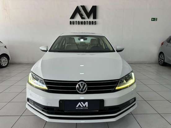 VOLKSWAGEN-JETTA-1.4 16V TSI COMFORTLINE GASOLINA 4P TIPTRONIC VOLKSWAGEN-JETTA-2016