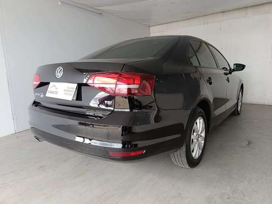 VOLKSWAGEN-JETTA-2016