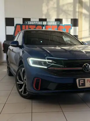 VOLKSWAGEN-JETTA-2023