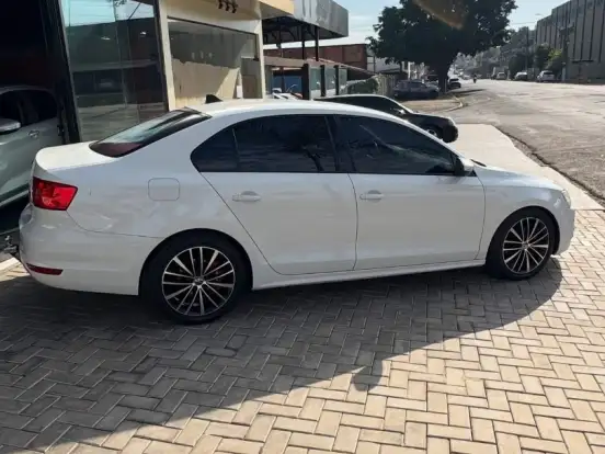 VOLKSWAGEN-JETTA-2.0 COMFORTLINE FLEX 4P MANUAL VOLKSWAGEN-JETTA-2012