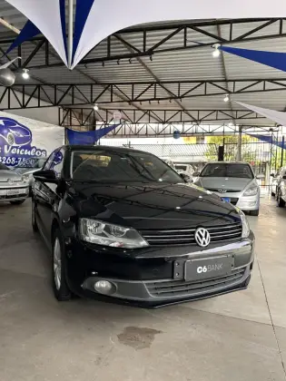 VOLKSWAGEN JETTA 2.0 COMFORTLINE FLEX 4P TIPTRONIC