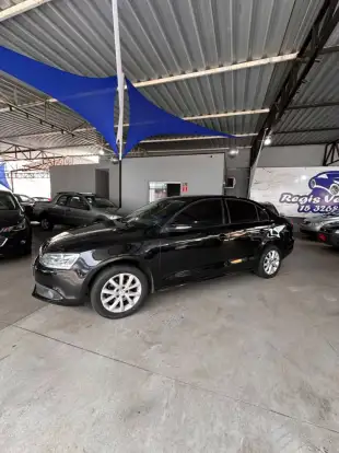 VOLKSWAGEN-JETTA-2011