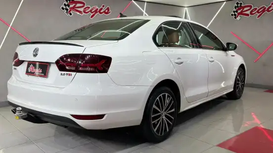 VOLKSWAGEN-JETTA-2013