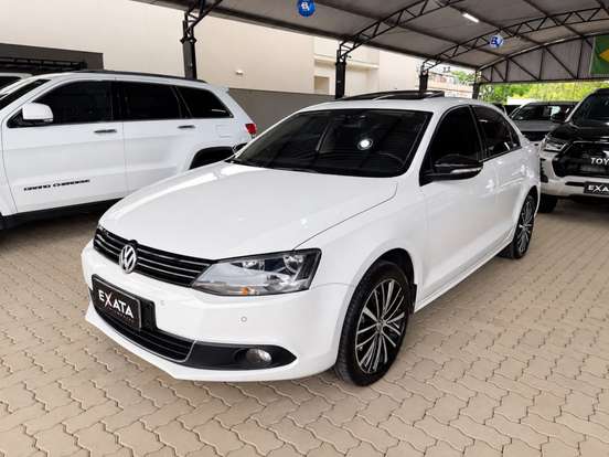 VOLKSWAGEN-JETTA-2.0 TSI HIGHLINE 211CV GASOLINA 4P TIPTRONIC VOLKSWAGEN-JETTA-2013