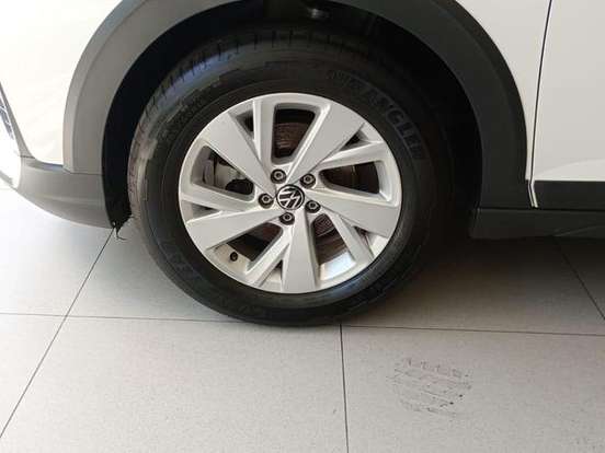 VOLKSWAGEN-NIVUS-1.0 200 TSI TOTAL FLEX COMFORTLINE AUTOMÁTICO VOLKSWAGEN-NIVUS-2024
