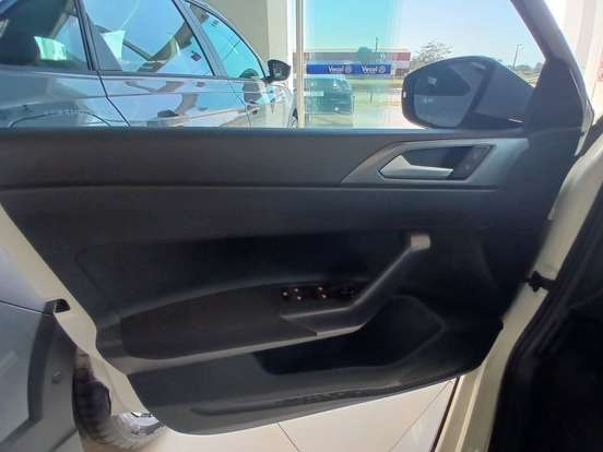 VOLKSWAGEN-NIVUS-1.0 200 TSI TOTAL FLEX COMFORTLINE AUTOMÁTICO VOLKSWAGEN-NIVUS-2020