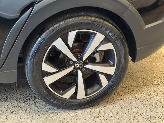 VOLKSWAGEN-NIVUS-1.0 200 TSI TOTAL FLEX HIGHLINE AUTOMÁTICO VOLKSWAGEN-NIVUS-2023