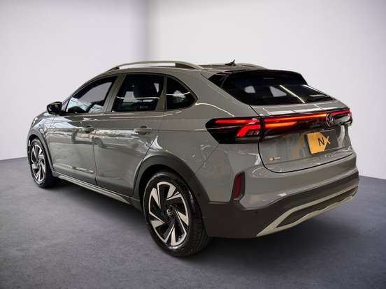 VOLKSWAGEN-NIVUS-1.0 200 TSI TOTAL FLEX HIGHLINE AUTOMÁTICO VOLKSWAGEN-NIVUS-2025