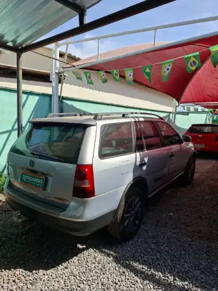 VOLKSWAGEN-PARATI-2010