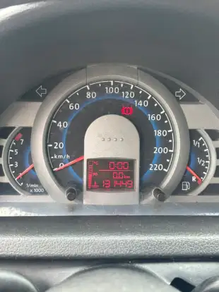 VOLKSWAGEN-PARATI-2010