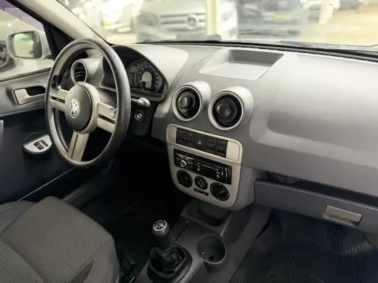 VOLKSWAGEN-PARATI-2008