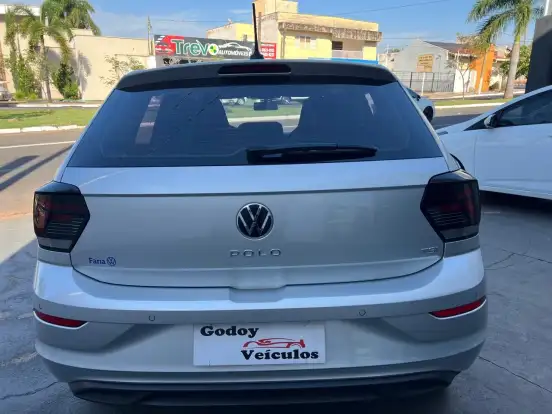 VOLKSWAGEN-POLO-2025