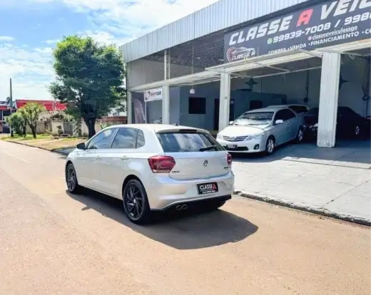 VOLKSWAGEN-POLO-2019