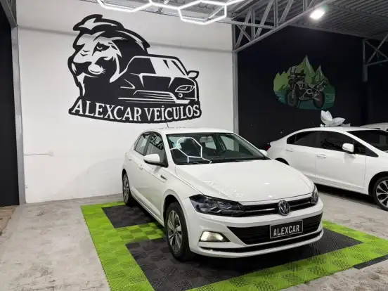 VOLKSWAGEN-POLO-2019