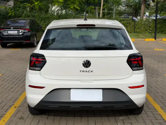 VOLKSWAGEN-POLO-2024