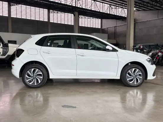 VOLKSWAGEN-POLO-2023