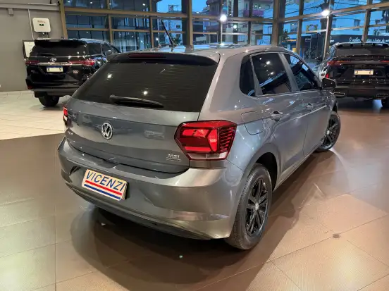 VOLKSWAGEN-POLO-2018