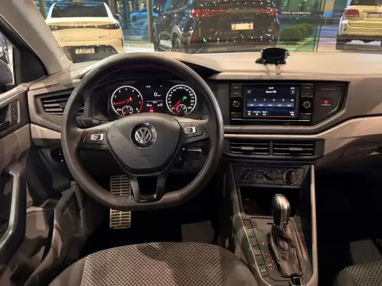 VOLKSWAGEN-POLO-1.6 MSI TOTAL FLEX AUTOMÁTICO VOLKSWAGEN-POLO-2018