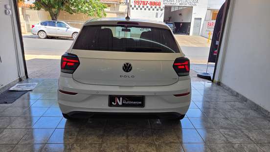 VOLKSWAGEN-POLO-2024