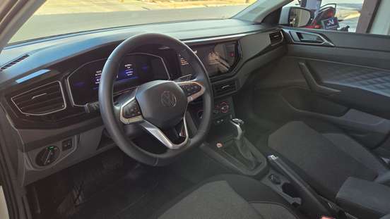 VOLKSWAGEN-POLO-2024