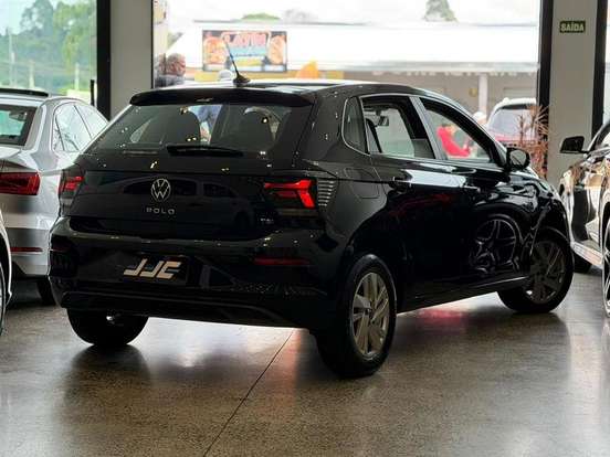 VOLKSWAGEN-POLO-2023