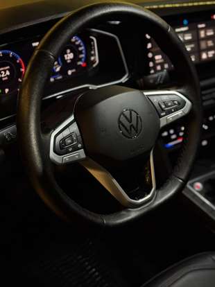 VOLKSWAGEN-POLO-2024