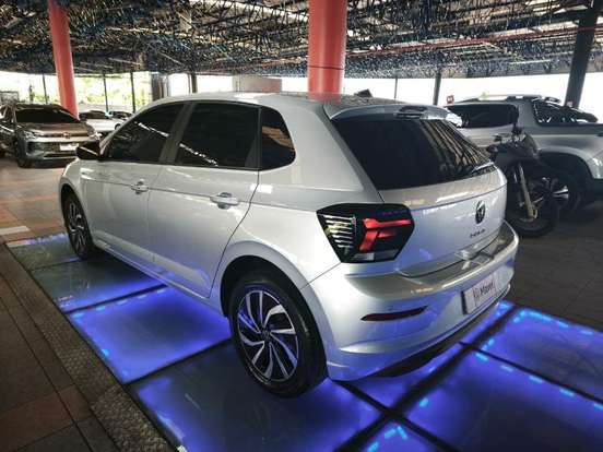 VOLKSWAGEN-POLO-2024