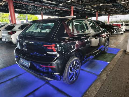 VOLKSWAGEN-POLO-2024