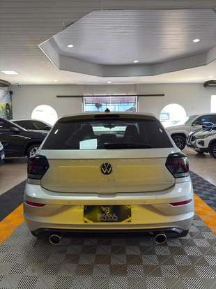 VOLKSWAGEN-POLO-2023