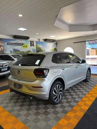 VOLKSWAGEN-POLO-1.0 170 TSI HIGHLINE AUTOMÁTICO VOLKSWAGEN-POLO-2023