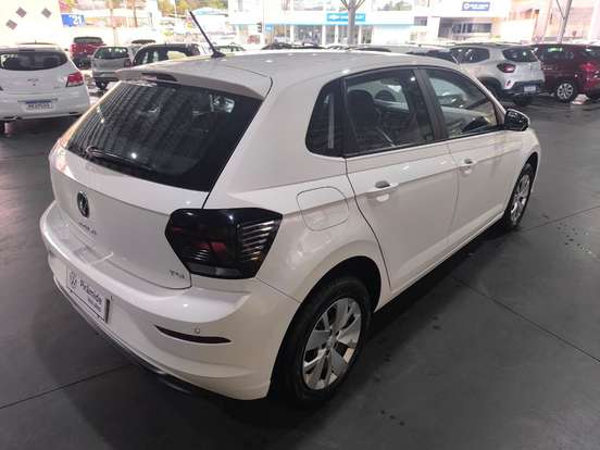VOLKSWAGEN-POLO-2024