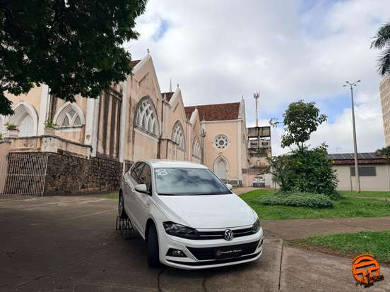VOLKSWAGEN-POLO-2018