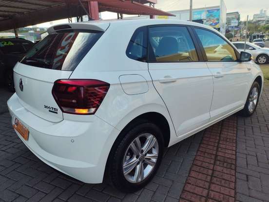 VOLKSWAGEN-POLO-1.0 200 TSI COMFORTLINE AUTOMÁTICO VOLKSWAGEN-POLO-2019