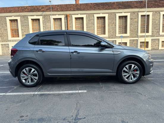VOLKSWAGEN-POLO-2019