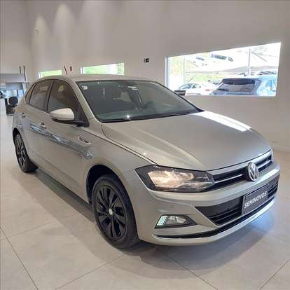 VOLKSWAGEN-POLO-2018