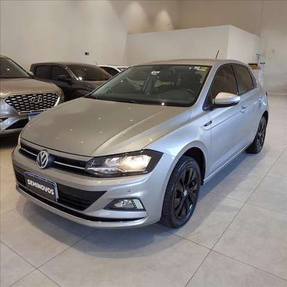 VOLKSWAGEN-POLO-2018
