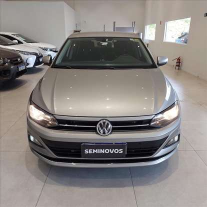 VOLKSWAGEN-POLO-2018