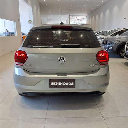 VOLKSWAGEN-POLO-2018