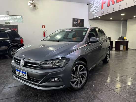 VOLKSWAGEN-POLO-2020