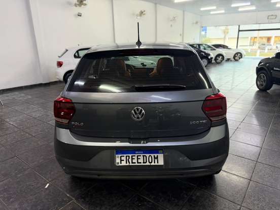 VOLKSWAGEN-POLO-2020