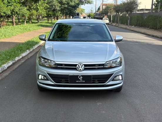 VOLKSWAGEN-POLO-1.0 200 TSI HIGHLINE AUTOMÁTICO VOLKSWAGEN-POLO-2018