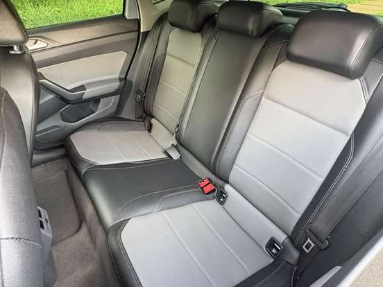 VOLKSWAGEN-POLO-1.0 200 TSI HIGHLINE AUTOMÁTICO VOLKSWAGEN-POLO-2018
