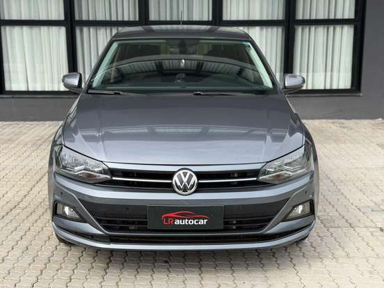 VOLKSWAGEN-POLO-2019