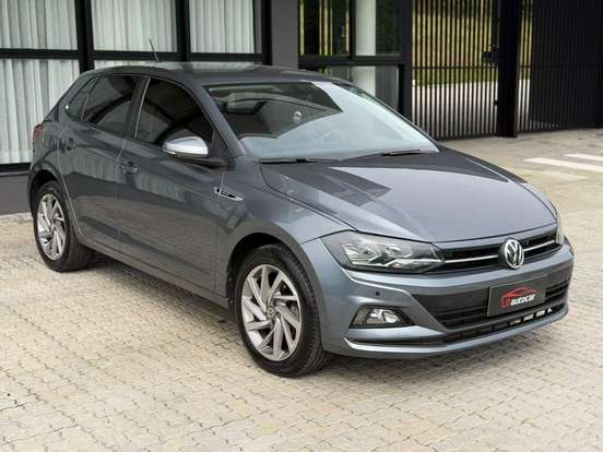 VOLKSWAGEN-POLO-2019
